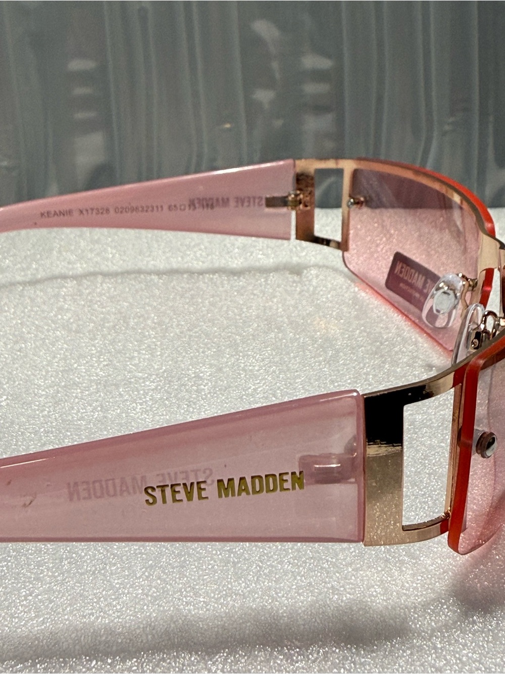 NWT Steve Madden KEANIE Pink Rimless Shield Sunglasses Y2K Wraparound X17328 - Picture 6 of 8